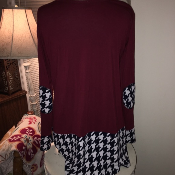 Burgundy Hi-Lo Tunic - Picture 3 of 4